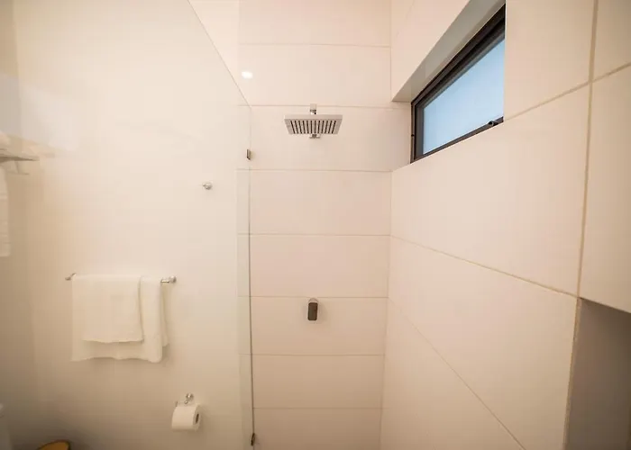 Modern 3 Blocks Away From The Marina King Bed And Pool * Cabo San Lucas