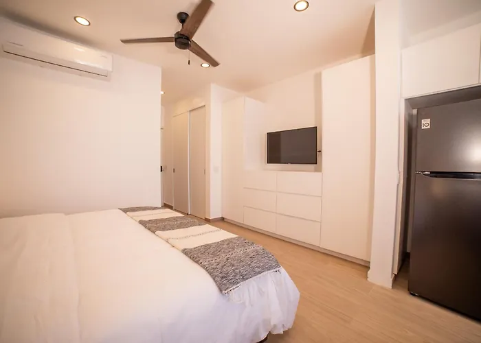 Modern 3 Blocks Away From The Marina King Bed And Pool Apartamento Cabo San Lucas